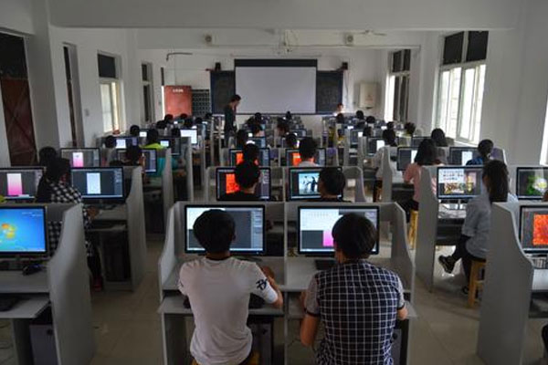 广汉市职业中专学校计算机应用专业