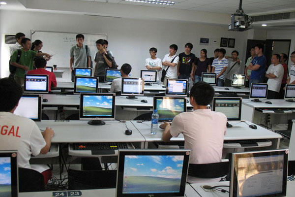 四川南充少年军校计算机网络技术专业