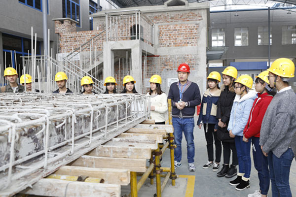  贵州民族大学人文科技学院建筑施工管理专业