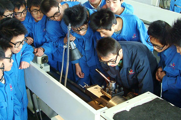 四川省三台县刘营职业高级中学校机械加工技术专业