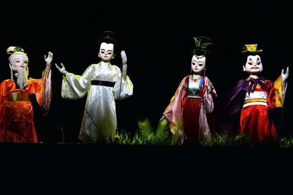 成都市文化艺术学校木偶与皮影表演及制作