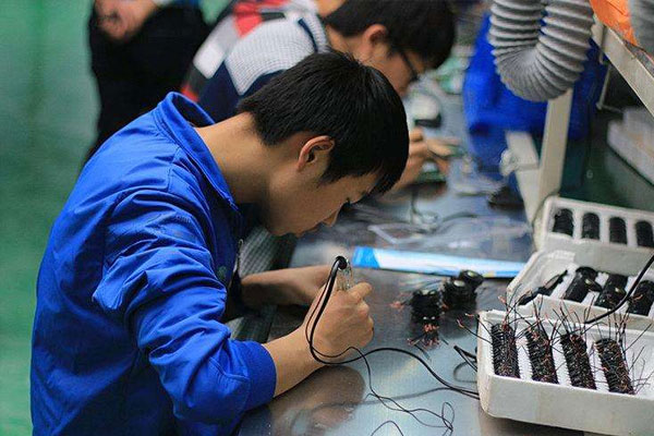 广汉市职业中专学校电子电器应用与维修专业