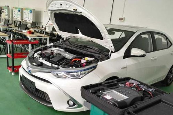 四川锅炉高级技工学校汽车制造与检修