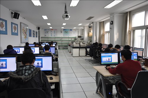 四川城市技师学院电子商务专业是热门专业吗？