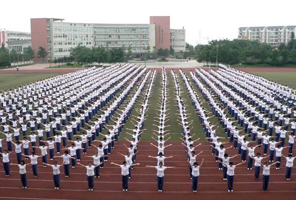 成都考上清华北大最多的高中学校