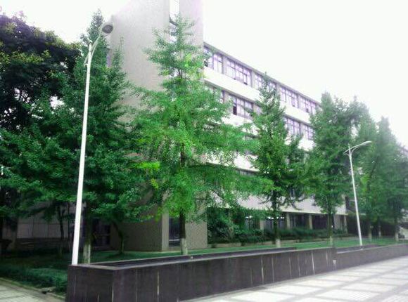 重庆职业技术学校排名