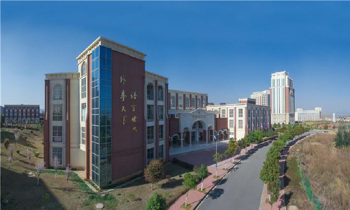 云南城市建设职业学院管理严格吗