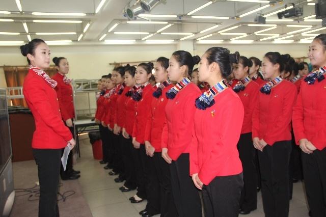 四川城市技师学院航空服务专业适合女生学吗