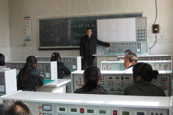 重庆科能高级技工学校模具技术应用专业适合哪些人