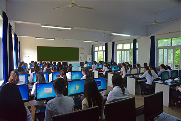 云南跟计算机有关的职业学校排名