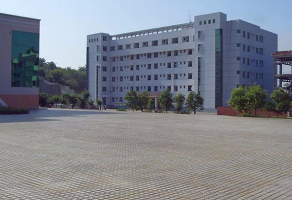 重庆工业职业技术学院电话号码