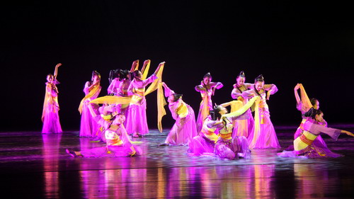 四川现代艺术学校舞蹈专业以后能在高铁上班吗