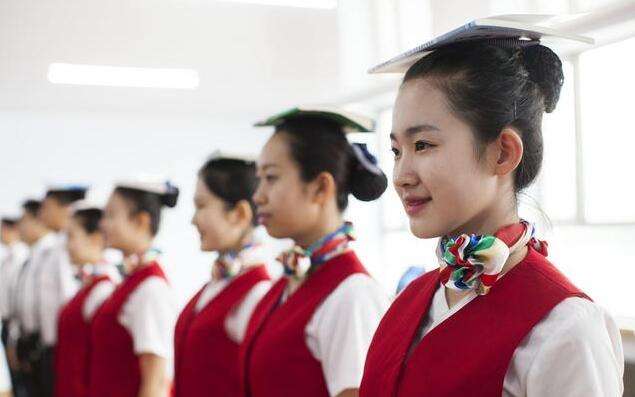 天府新区航空旅游职业学院空中乘务专业适合女生学吗