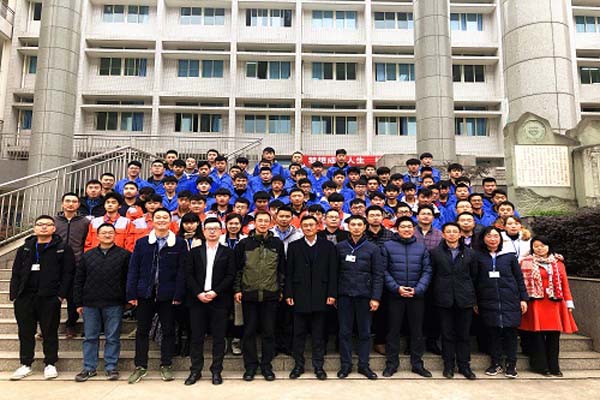 四川矿产机电技师学院与西门子数字化工厂集团正式签订校企合作协议