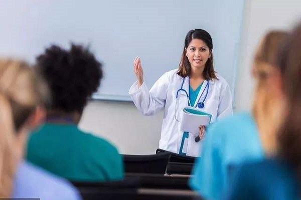 昭通护理专业排名前十的职业学校有哪些？