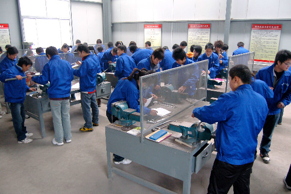 重庆科能高级技工学校电子电器应用与维修专业主要学什么课程