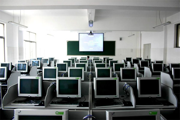 红河哈尼族彝族自治州计算机专业职业学校有哪些